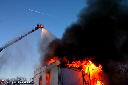 Pratique d'incendie à Beloeil
