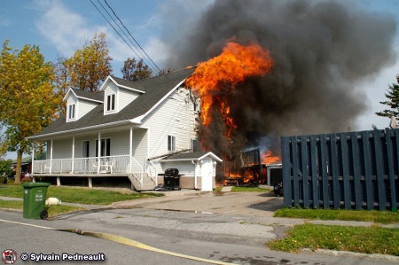 Feu de résidence (10-13)