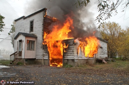 Pratique d'incendie à Marieville