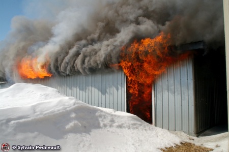 Feu de porcherie à St-Liboire