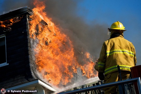 Feu d'immeuble à logement à St-Pie