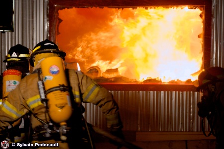Feu de ferme à St-Théodore-d'Acton