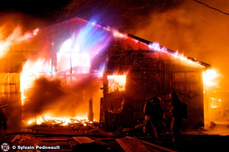 Feu de ferme à Ste-Hélène