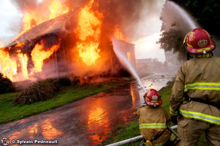 Mise à feu à St-Barnabé-Sud