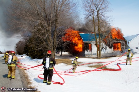 Feu de résidence à St-Simon