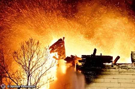 Mercredi, 29 avril 2015 - Feu de résidence à Saint-Eugène